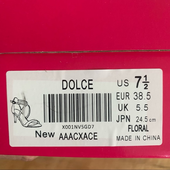 Floral heels (Size 7.5) - Picture 10 of 16